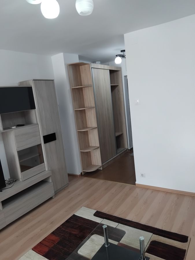 De închiriat garsonieră spațioasă,mobilată modern, lângă metrou Ștefan cel Mare - Poză 4