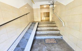 De vanzare Apartament spațios cu 4 camere, sos. Oltenitei, sector 4 - Poză 17