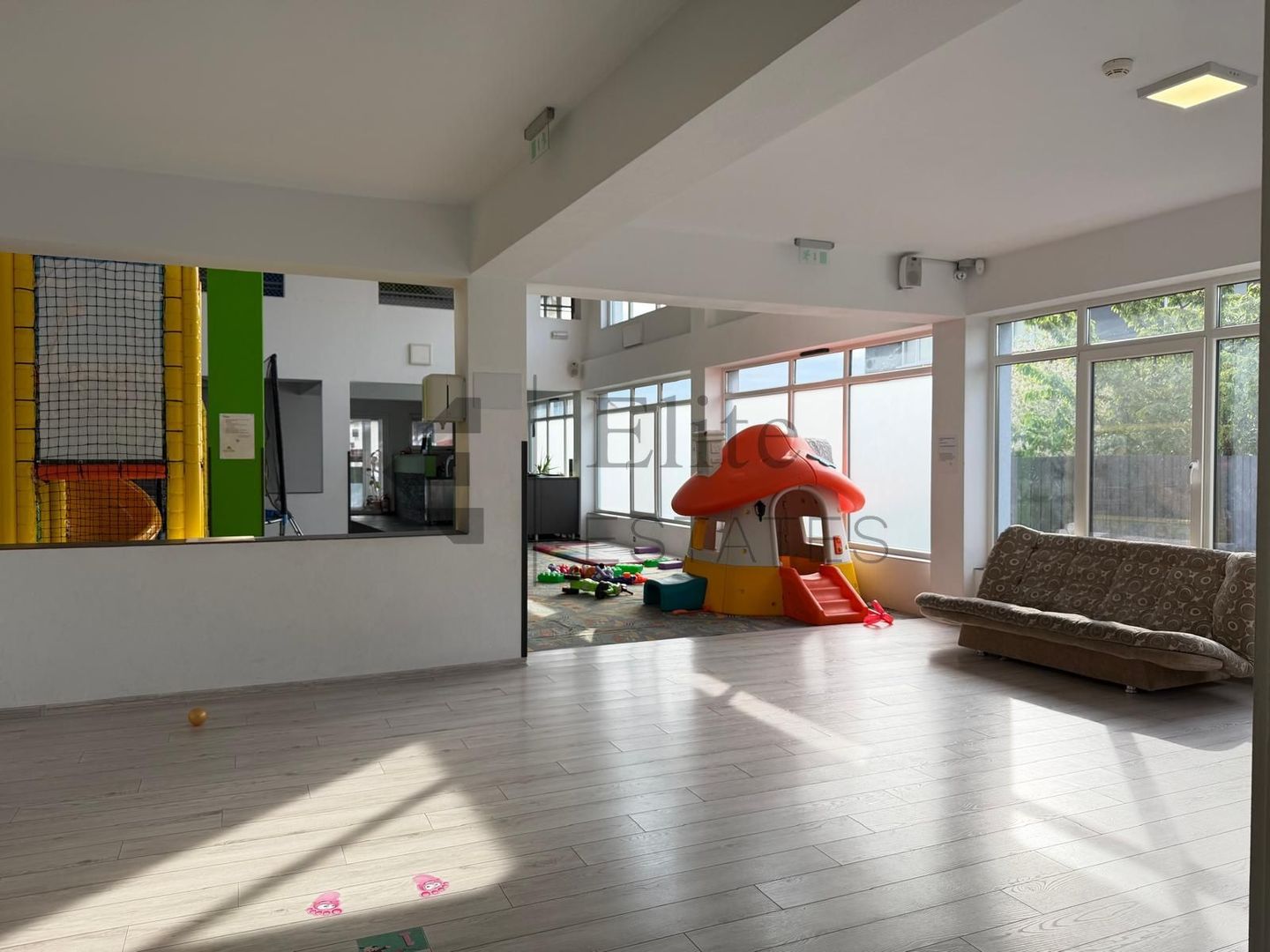 Spatiu Comercial cu parcare proprie de inchirat Sanmartin - Poză 7