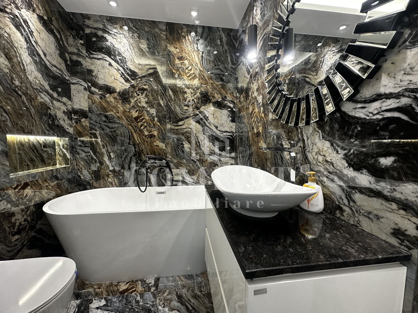 Apartament la etaj intermediar | Finisat modern | 3 camere | Park Lake - Poză 18