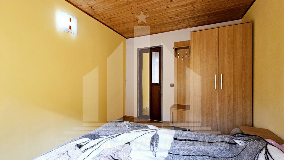 Casa de vacanta cu potential de Pensiune Turistica, Ramet - Poză 8