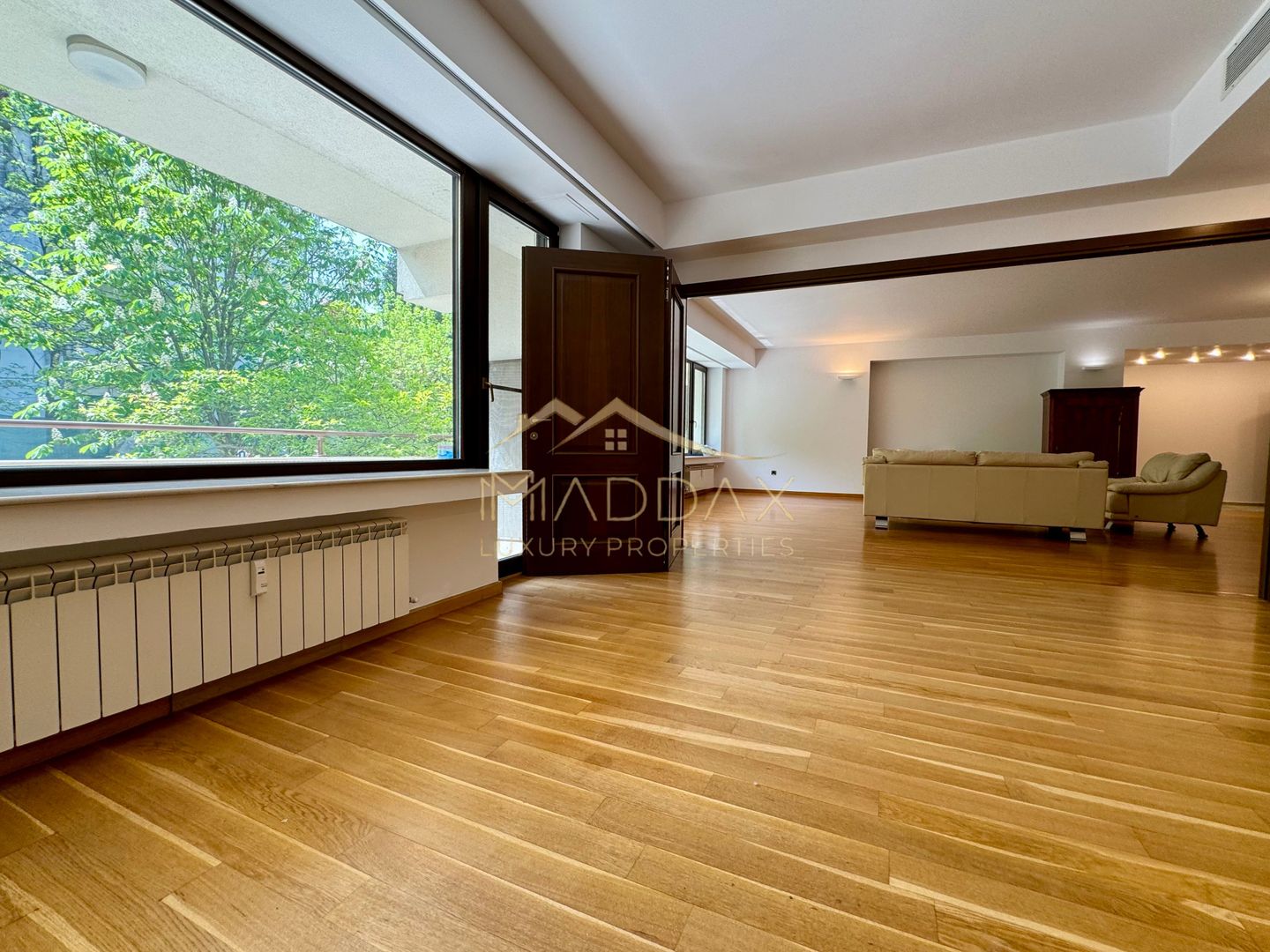 Apartament cu 4 camere 250mp* 2 parcări subterane / Dorobanti-Capitale - Poză 8