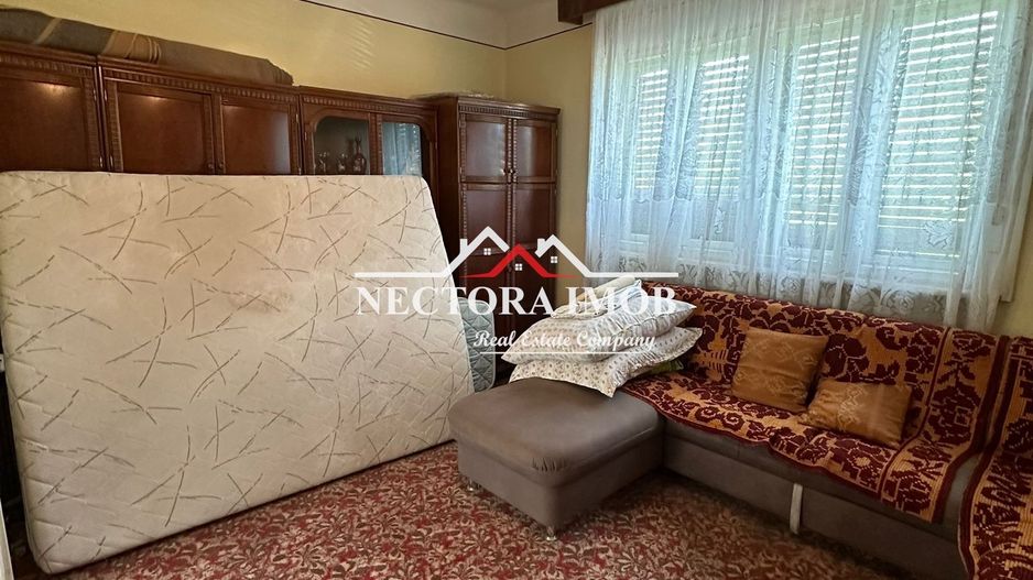 NECTORA IMOB Exclusivitate-Casa 5 camere, 2 bucatarii, 2300 mp teren - Poză 8