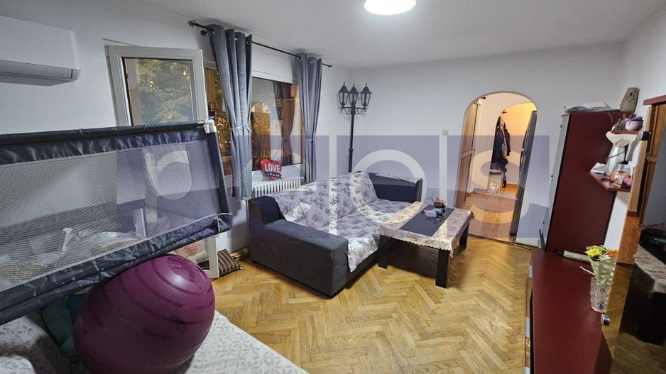 DE VANZARE AP 3 CAMERE GORJULUI | 70MP | SEMIDECOMANDAT | METROU - Poză 2