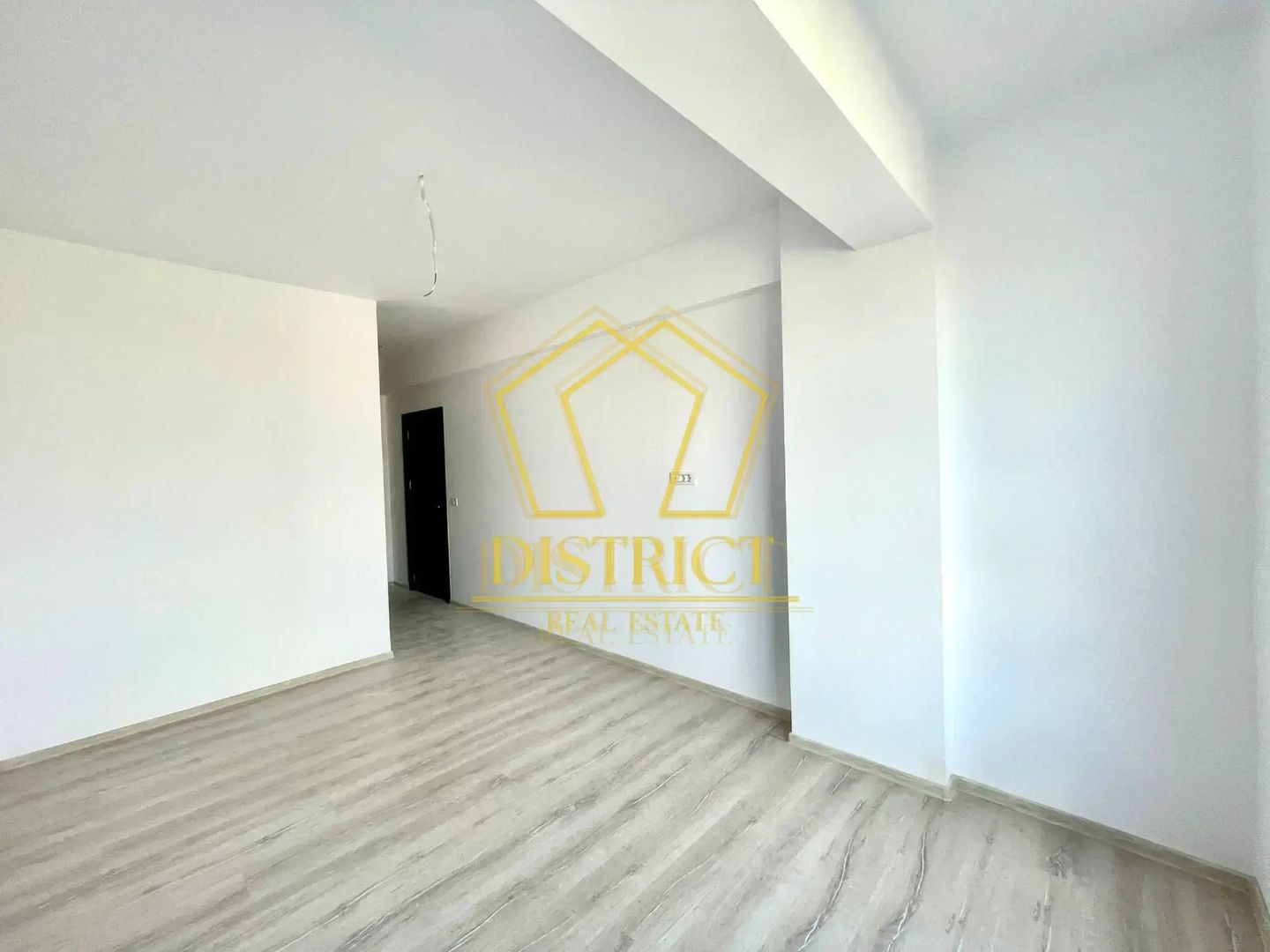 Apartament cu 3 camere si 2 bai | Braytim | ESO PETROL - Poză 3
