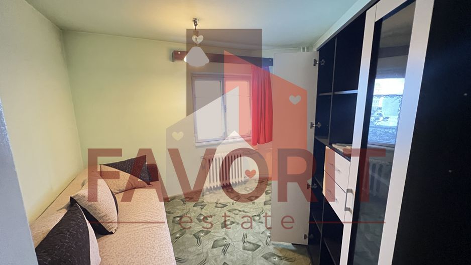 Oportunitate de cumpărare – Apartament 4 camere decomandat, zona Șagului - Poză 1