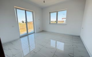 Duplex finalziat cu 4 camere si bucatarie inchisa in Giroc - Poză 2