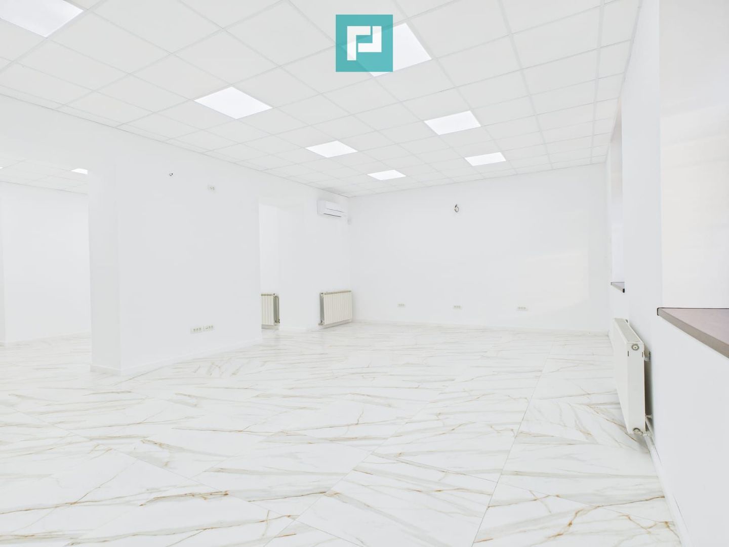 Proprietate de prestigiu în centrul Aradului - Poză 9