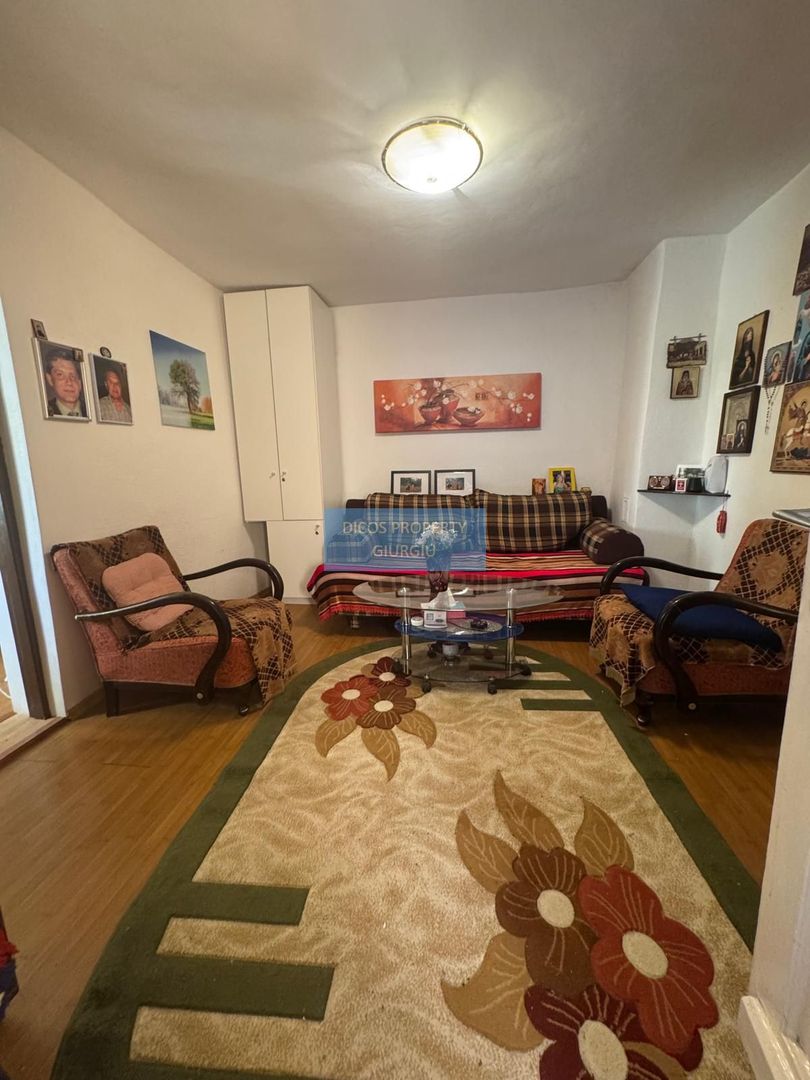 Casă cu garaj și anexe, teren 397 mp – Șoseaua Bălănoaiei - Poză 5