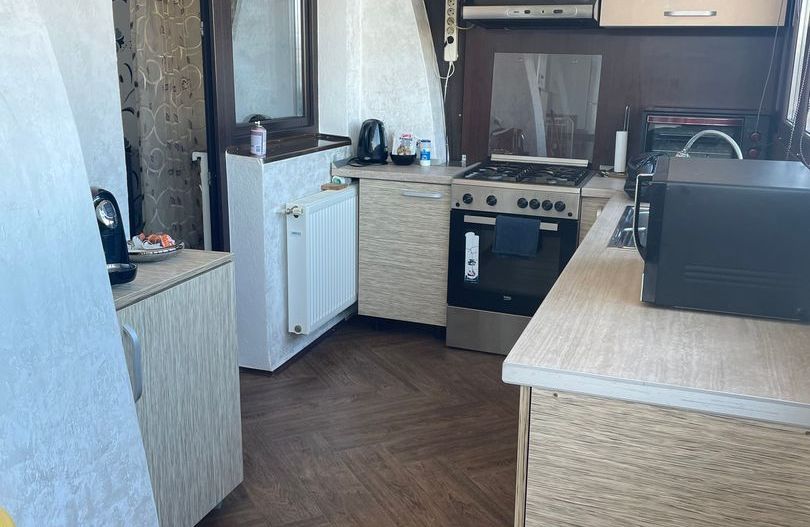 Apartament 2 camere foarte spațios Otopeni ULTRACENTRAL - Poză 4