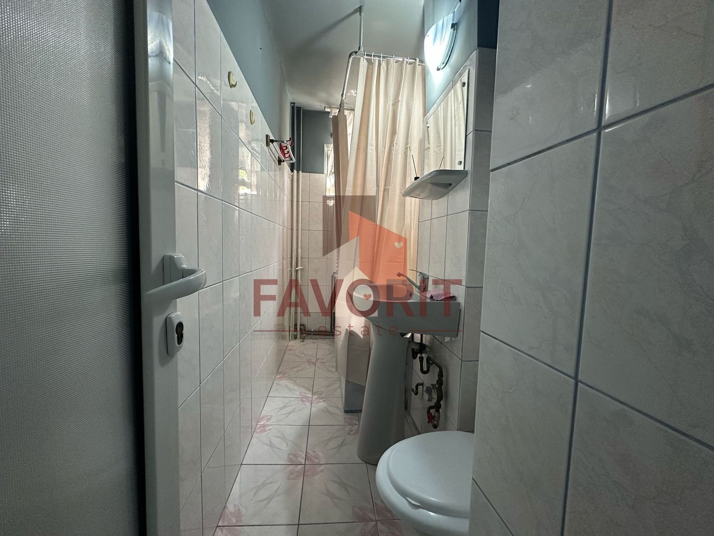 2 camere | centrala proprie | mobilat si utilat | zona excelenta | - Poză 11