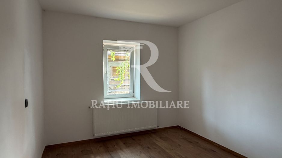 Casa 3 camere | Renovata Recent | Curte | Episcopia | Oradea - Poză 9