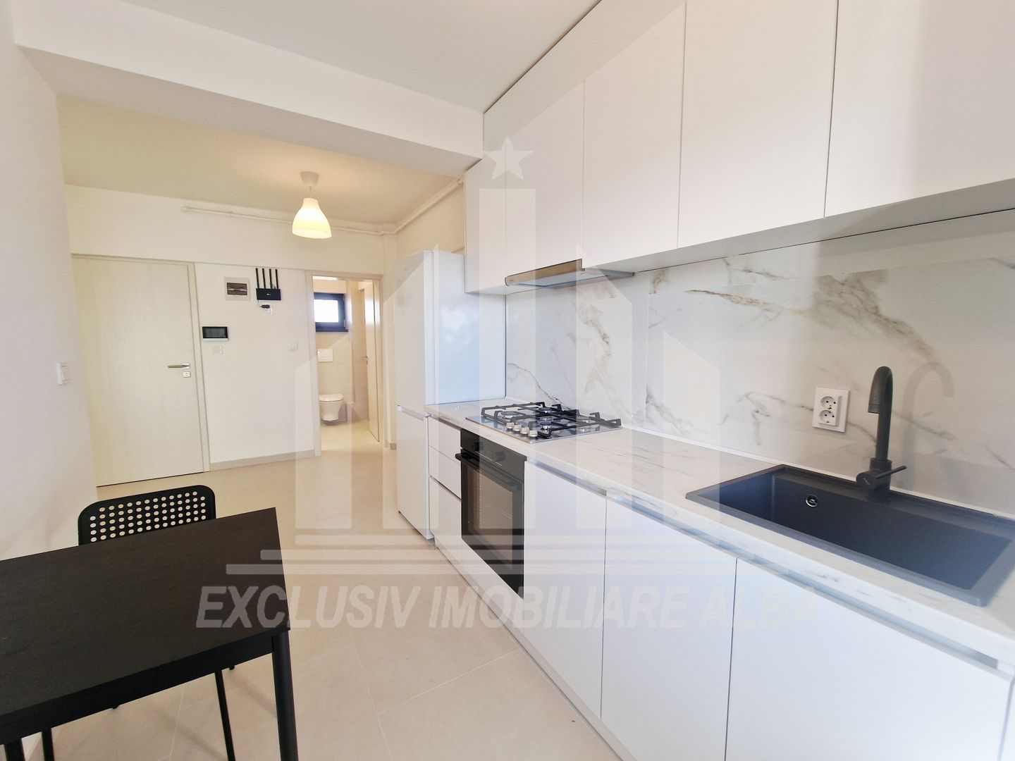 Apartament cu 2 camere, etaj 2, Bloc Nou - Poză 1