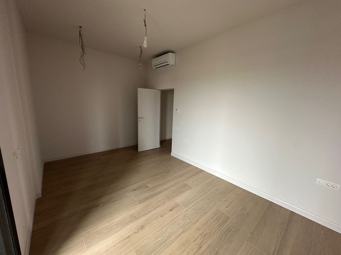 Penthouse - Poză 14