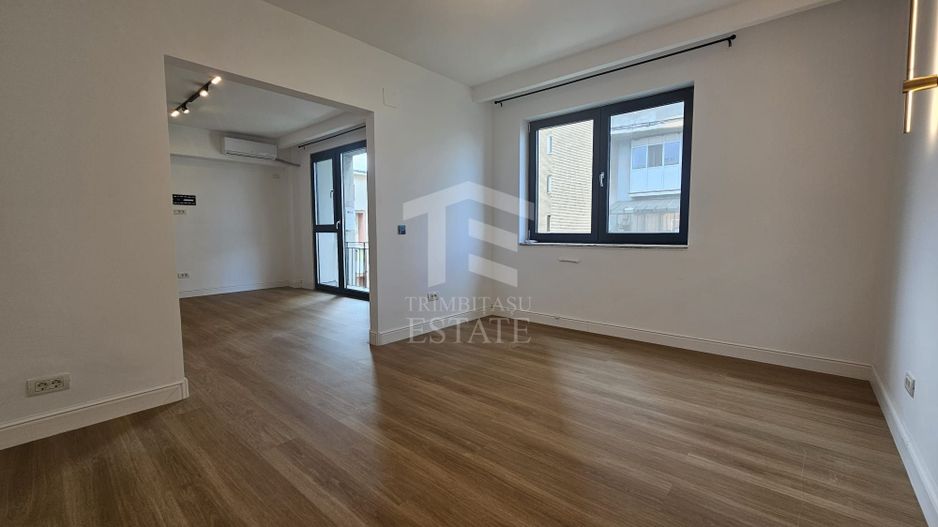 Unirii - Centru - 3 camere - Centrala proprie - mobila la comanda - Poză 2