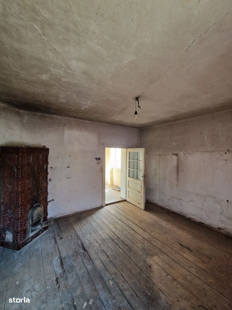 BRASADAS vinde casa cu teren 5 Ari zona Closca. - Poză 8