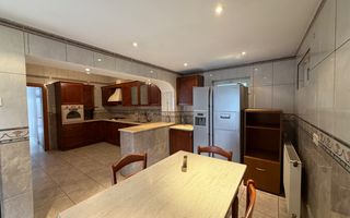 VANZARE VILA | 5 CAMERE | CURTE SUPERBA | ZONA FUNDENI - Poză 5