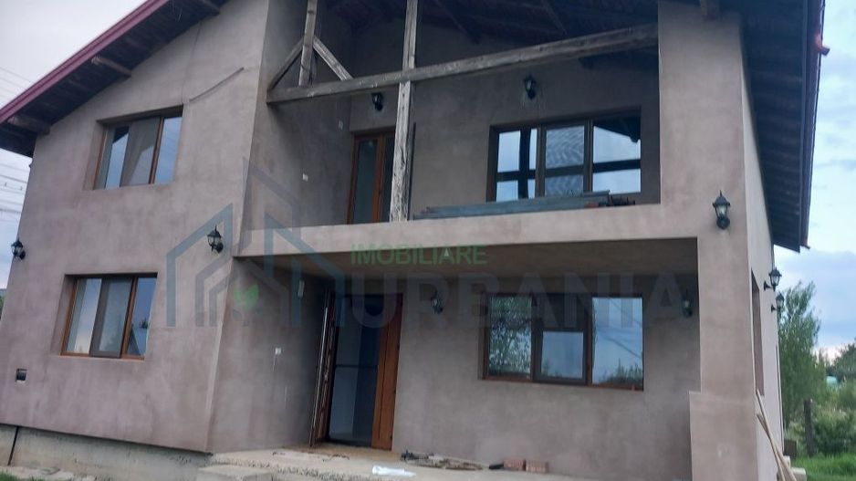 Casa din caramida,parter si mansarda,vind - Poză 1