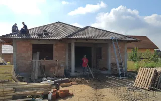 Casă la cheie pe 1 nivel 4cam. 2 bai,1 dresing 650 mp. teren - Poză 15