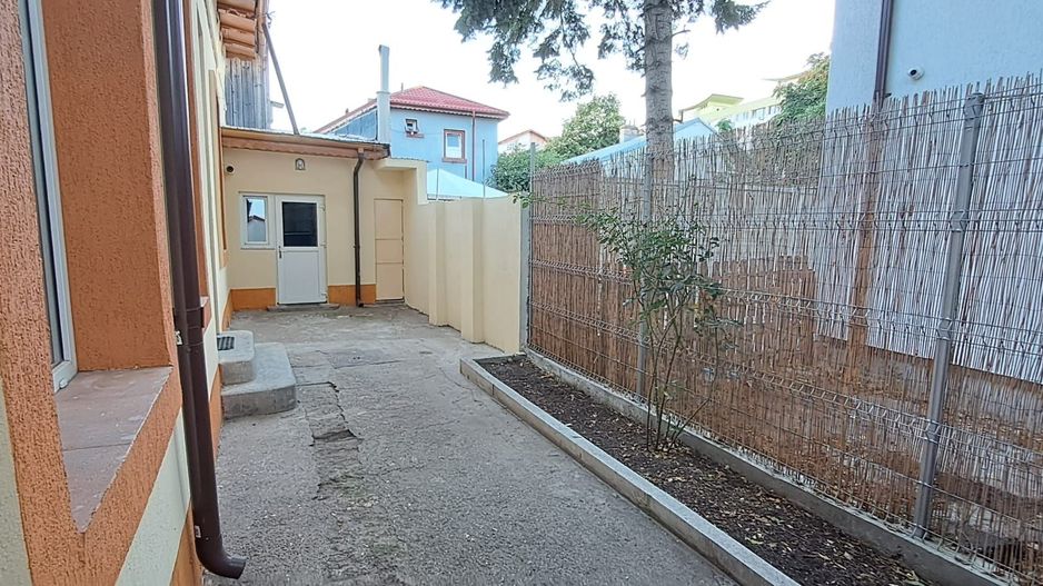 Tineretului, 2 camere + 20 mp curte, renovat 2024, acte disponibile - Poză 12