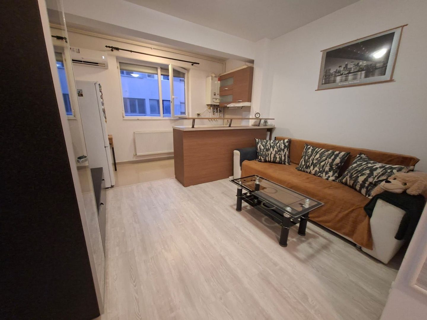 Apartament Spatios, 45 mp, | Avangarde, parc, scoala Petru Rares - Poză 1