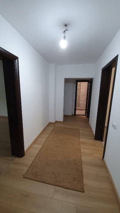 APARTAMENT RECENT RENOVAT NEMOBILAT ZONA BARBU VACARESCU - Poză 3