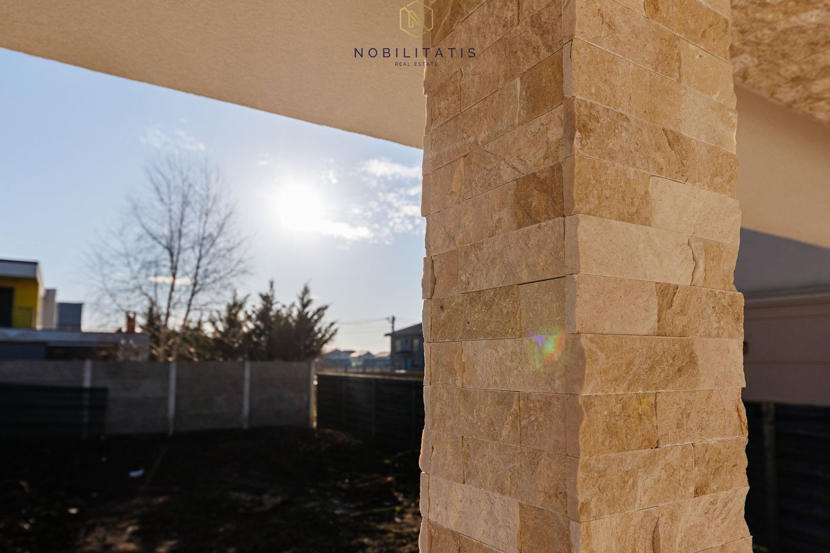 Duplex nou deosebit - despartit prin camera tehnica | Curte amenajata - Poză 10