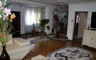 Vilă cu studio muzical și 7 camere – Calea Severinului, Târgu Jiu - Poză 14