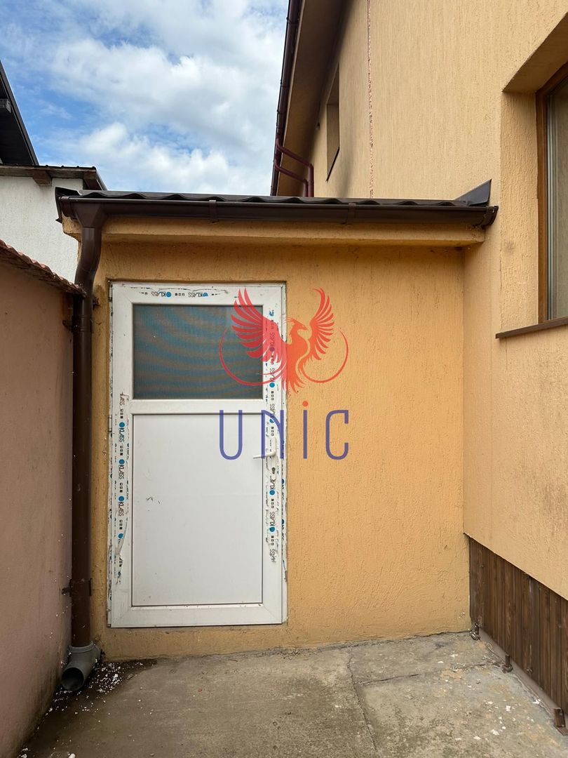 Casa, 4 camere, S+P+1E+M - Poză 38