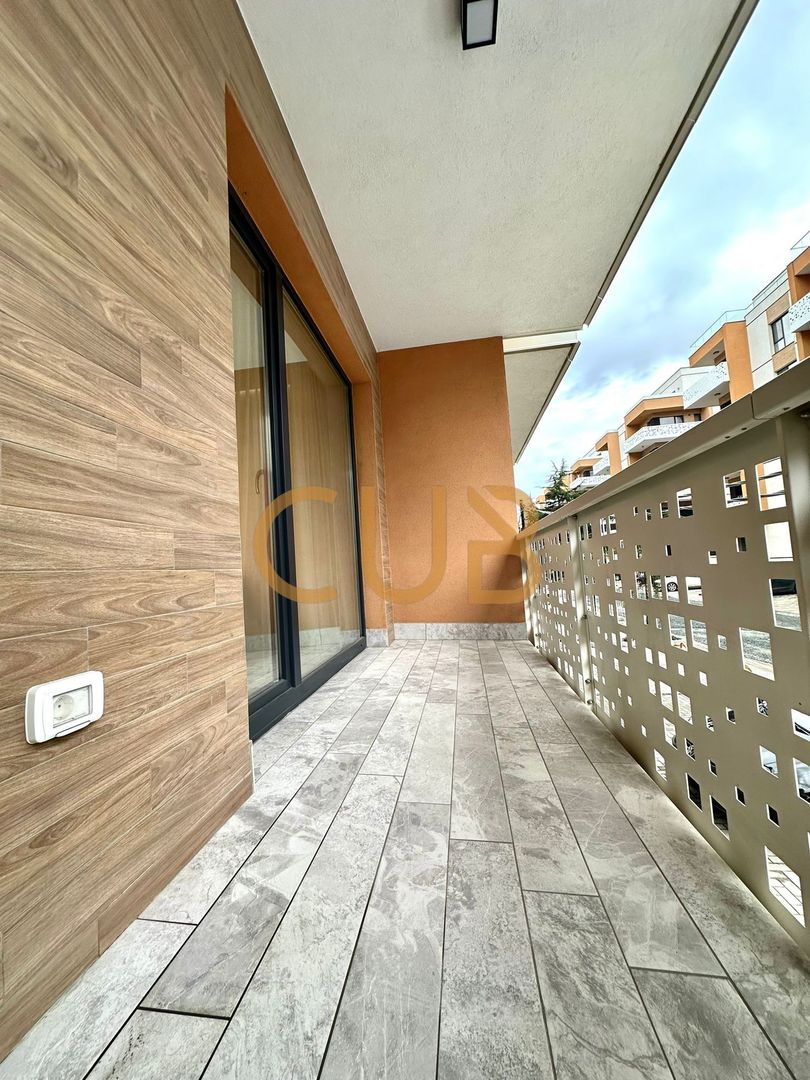 FUTURE RESIDENCE - 2cam DEOSEBIT complet mobilat+utilat|piscina,lift| - Poză 26