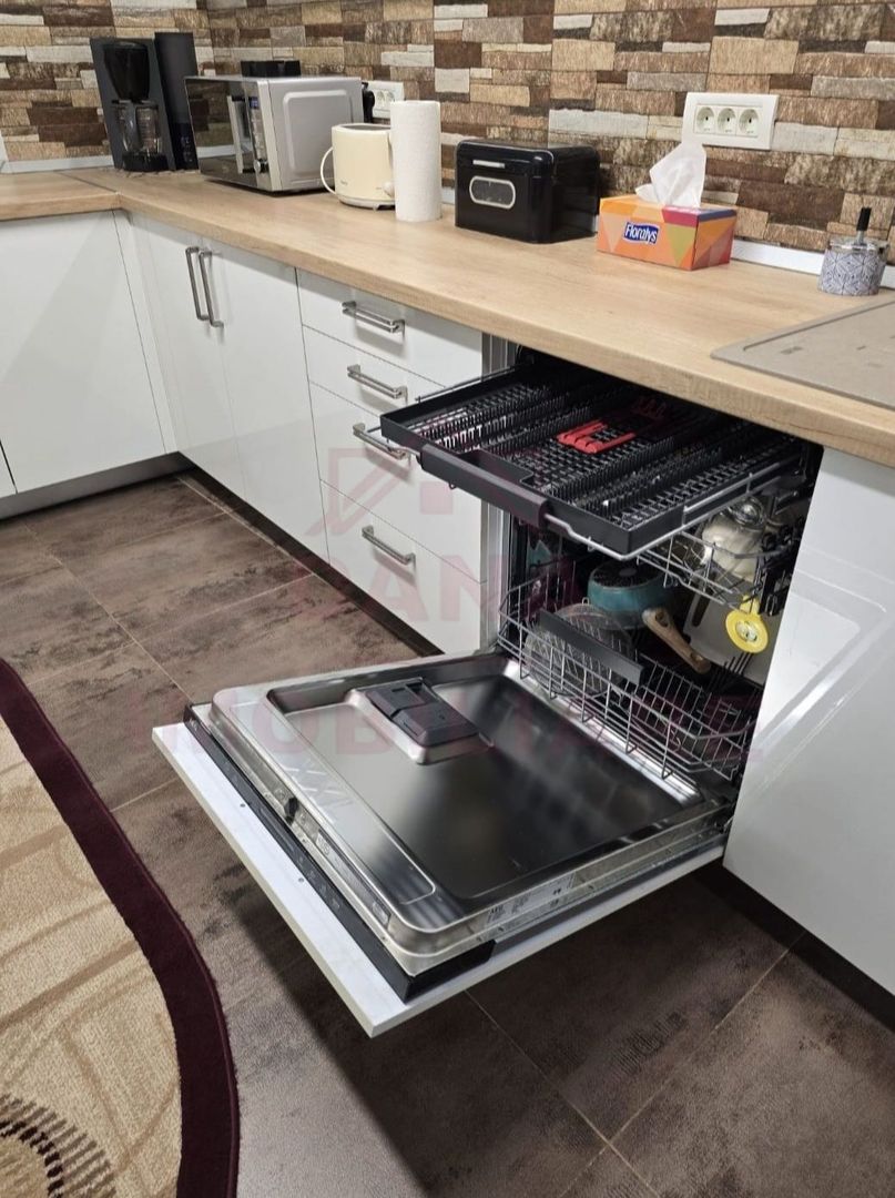 APARTAMENT DE ÎNCHIRIAT PREMIUM \4 CAMERE ÎN REȘIȚA \ZONA MICRO IV - Poză 4