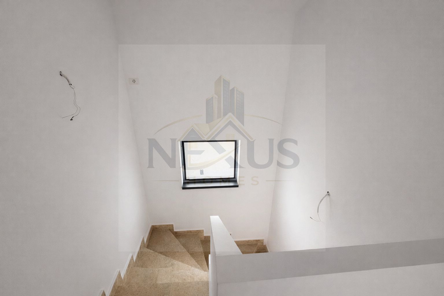 Casa/Vila--Comuna Berceni--4 Camere - Poză 11
