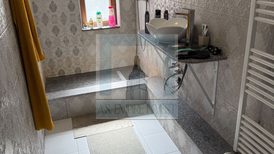 Casa 10 camere, 5 bai, 380 mp teren - zona Astra - Poză 22