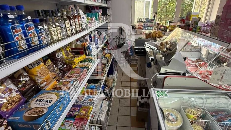 Spațiu comercial de închiriat | 3 camere | Zona Sovata - Poză 2