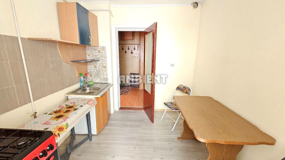 Apartament 3 camere, etaj 4, zona FEROVIARI; - Poză 2