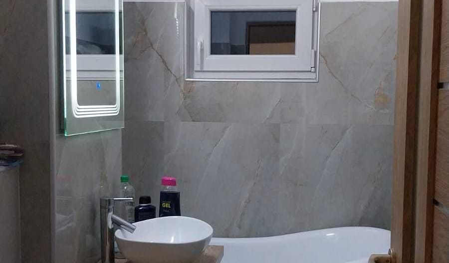 apart 4 cam et 1 Micro 16/renovat/utilat/mobilat - Poză 4