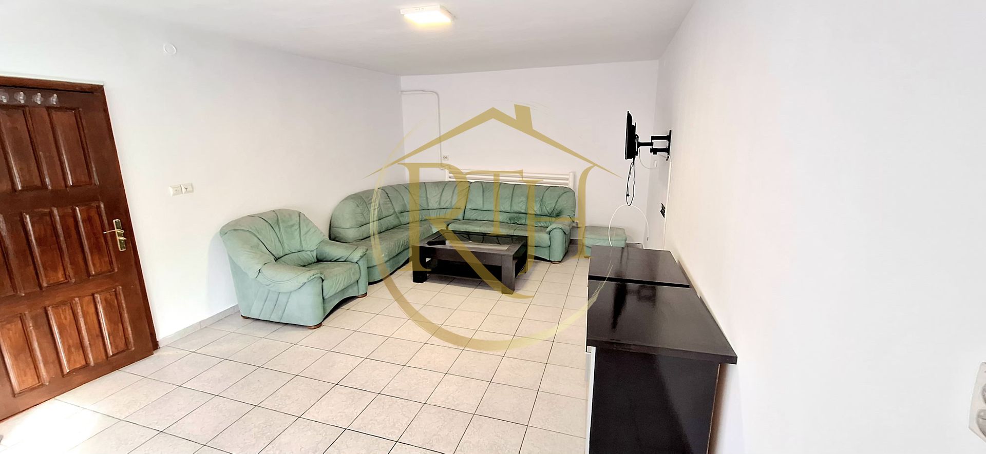 Oferim spre inchiriere casa spatioasa cu 2 camere, Zona Soarelui,cartier privat - Poză 9