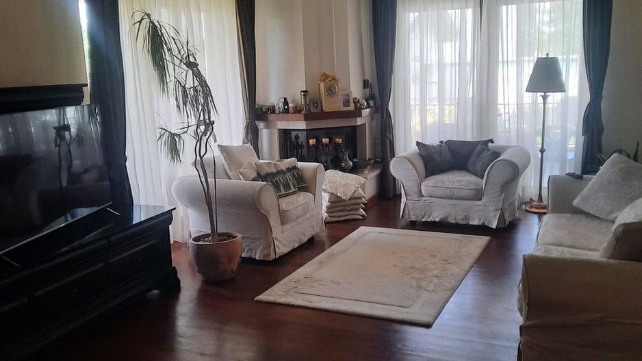 Casa deosebita P+M si teren aferent 800mp - Oltenita - Poză 5