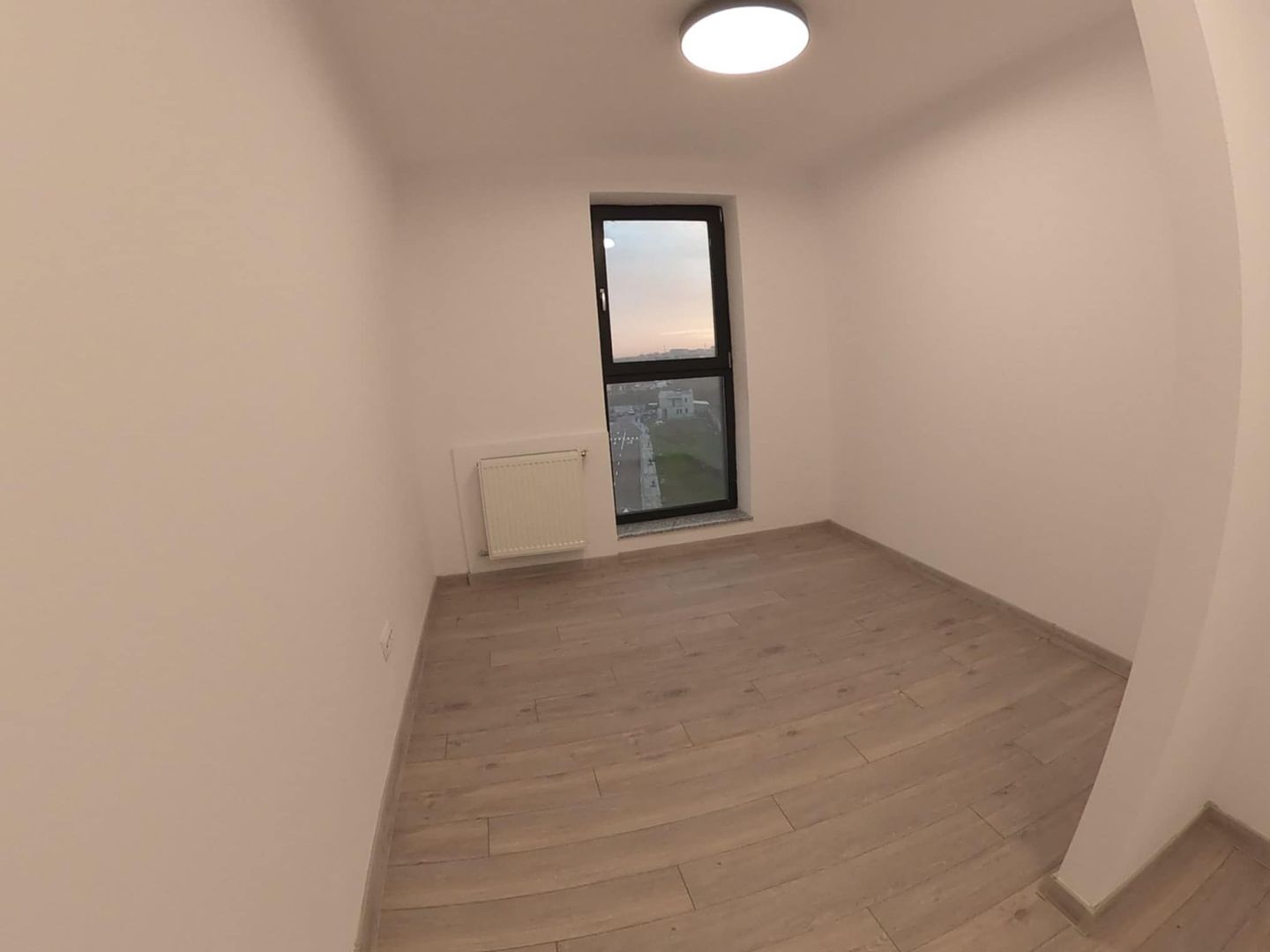 Apartament Spațios cu Vedere Frontală la Lacul Siutghiol și Mamaia - Poză 9