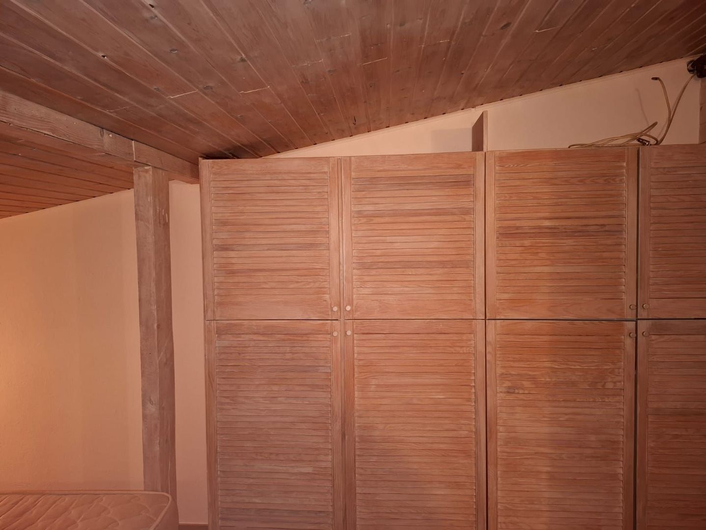 URGENT!,  VILA CONSOLIDATA, mobilat si utilat modern, liber - Poză 11