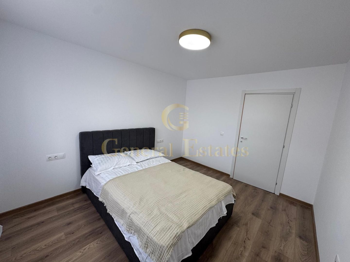 Apartament 3 camere de închiriat – Zona Tractorul - Poză 5