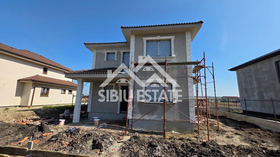 Casa individuala 5 camere ,super pret, Sura Mica ,Sibiu - Poză 1