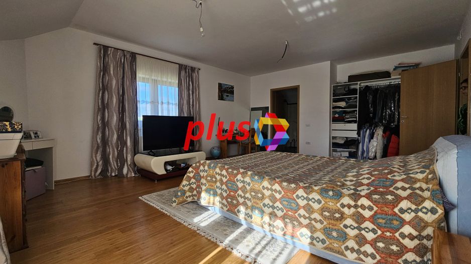 Casă individuala Tractorul 270 mp , zona Coresi - Poză 26