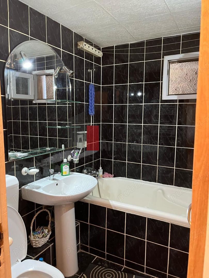 Vânzare apartament 4 camere Apărătorii Patriei - Șos. Berceni - Poză 4