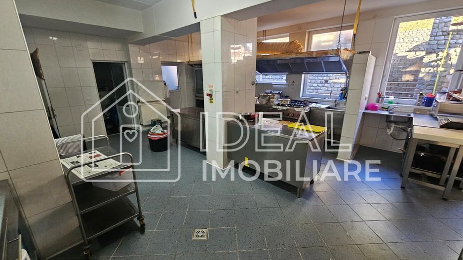 Complex turistic complet funcțional | Piscină, restaurant, 1.800 m - Poză 24