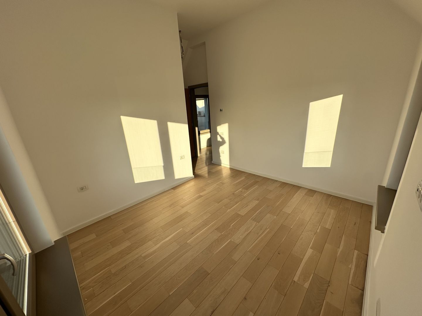 Casa cu 4 camere - Dumbarvita - Poză 17