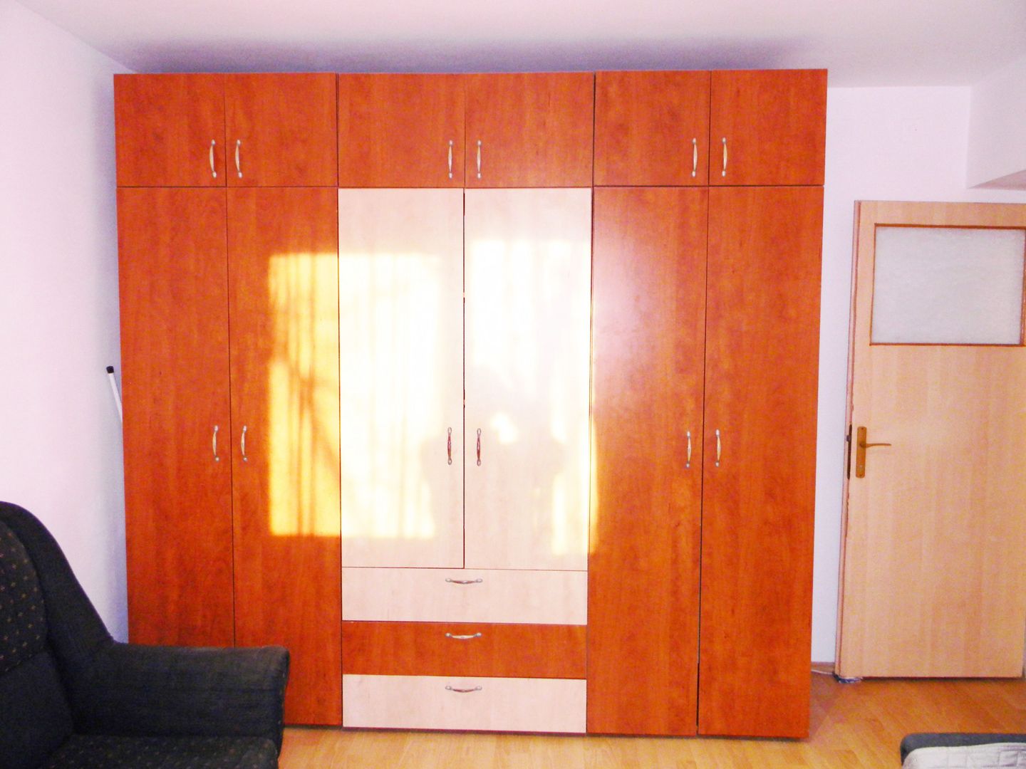 Apartament cu 3 camere mobilate,cartier Tractoru - Poză 5