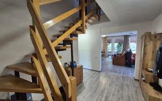 Casa P+1 din lemn - Mihailesti - Poză 16