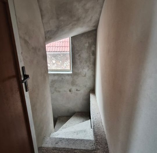 Pensiune de vânzare în Rânca – oportunitate rară lângă pârtia M1 - Poză 21