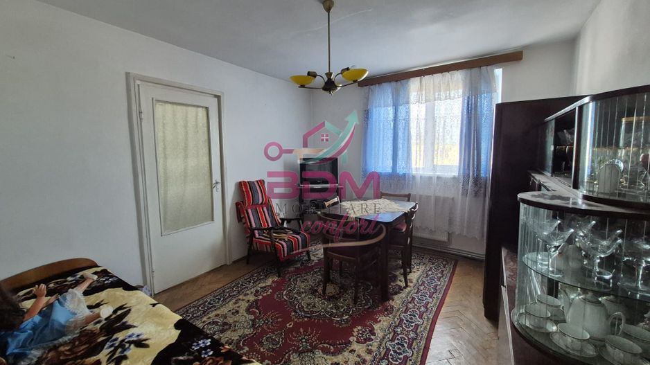 Apartament 3 camere | 38 mp | zona Micro 1 - Poză 2